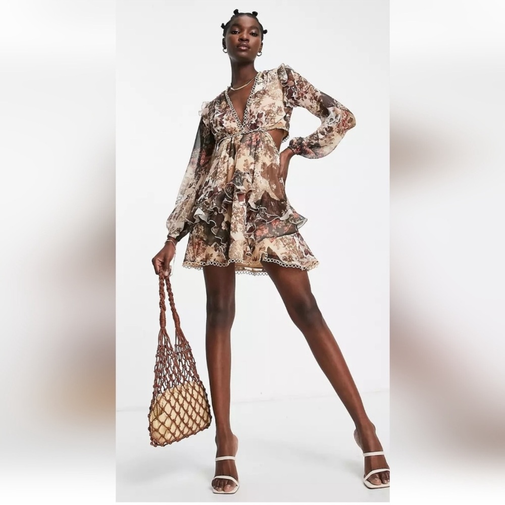 stunning detailed print dress w/ circle lace & ruffles | 3 different sizes avail
